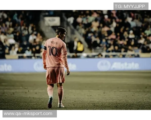 梅西中场精准长传助攻阿连德双响助球队取胜